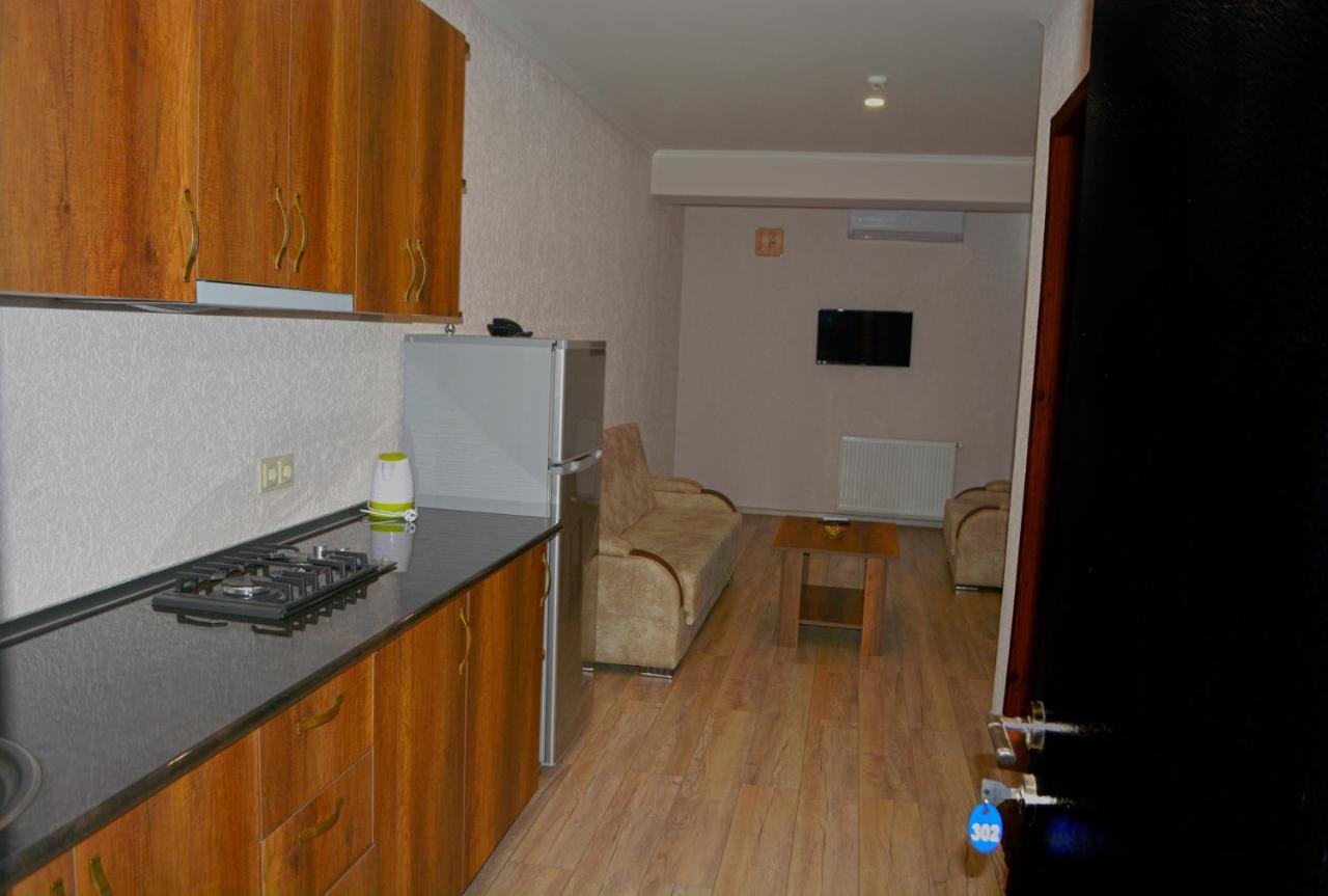 G&G Hotel ティビリシ エクステリア 写真